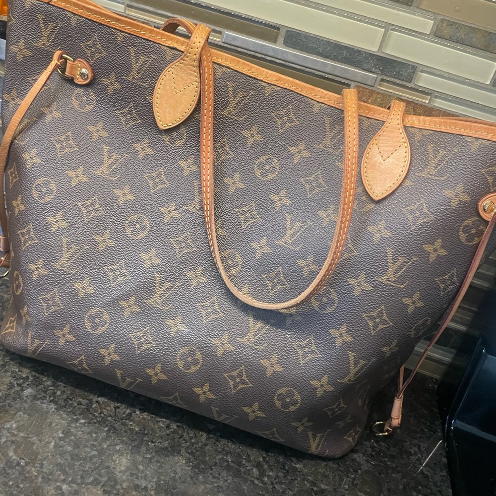 Louis Vuitton Neverfull MM